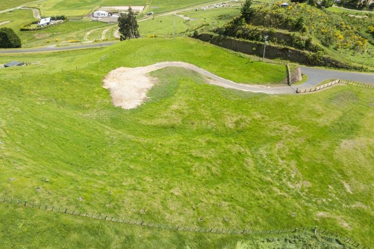 Photo of property in 29 Grant Road, Kinloch, Taupo, 3385