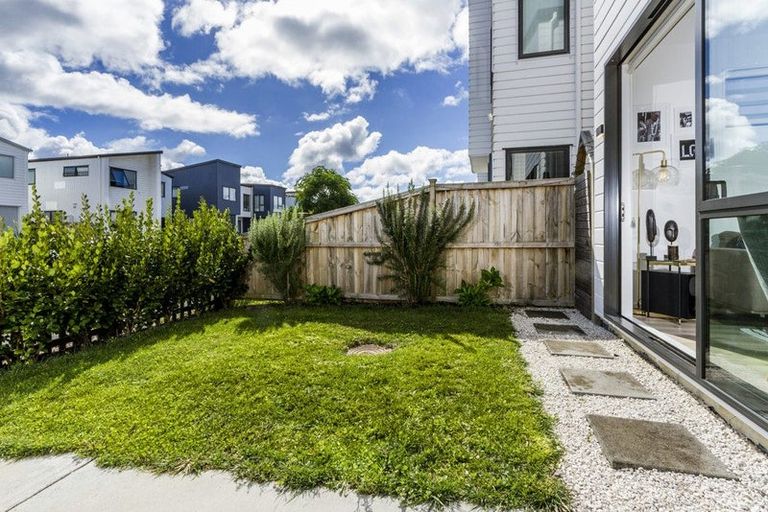 Photo of property in 93 Bellbird Street, Papakura, 2110