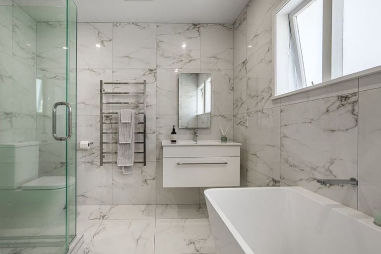 Photo of property in 1/7 Macky Avenue, Devonport, Auckland, 0624