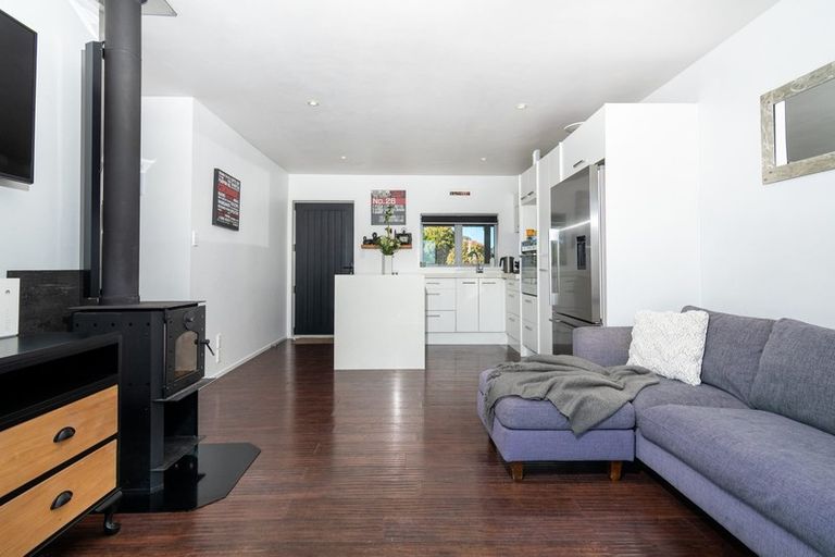 Photo of property in 31 Mcentee Road, Waitakere, Auckland, 0816