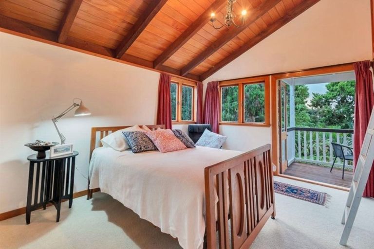 Photo of property in 431 Titirangi Road, Titirangi, Auckland, 0604