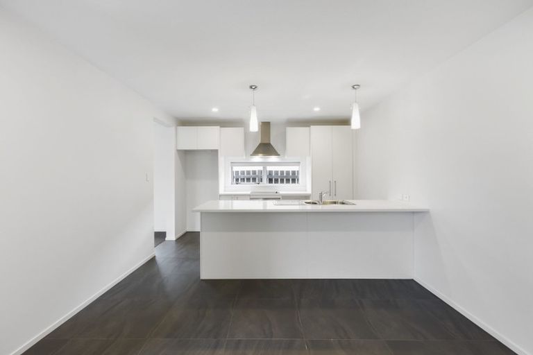 Photo of property in 14b Greenock Road, Ranui, Auckland, 0612