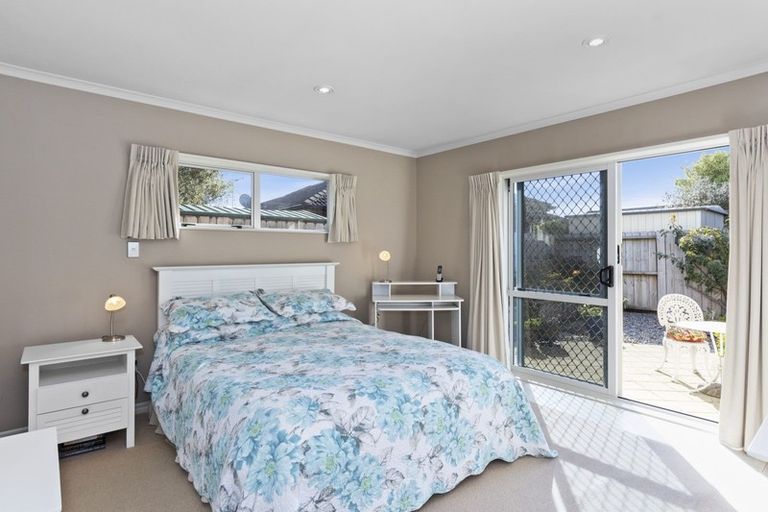 Photo of property in 130 Tuihana Drive, Papamoa Beach, Papamoa, 3118