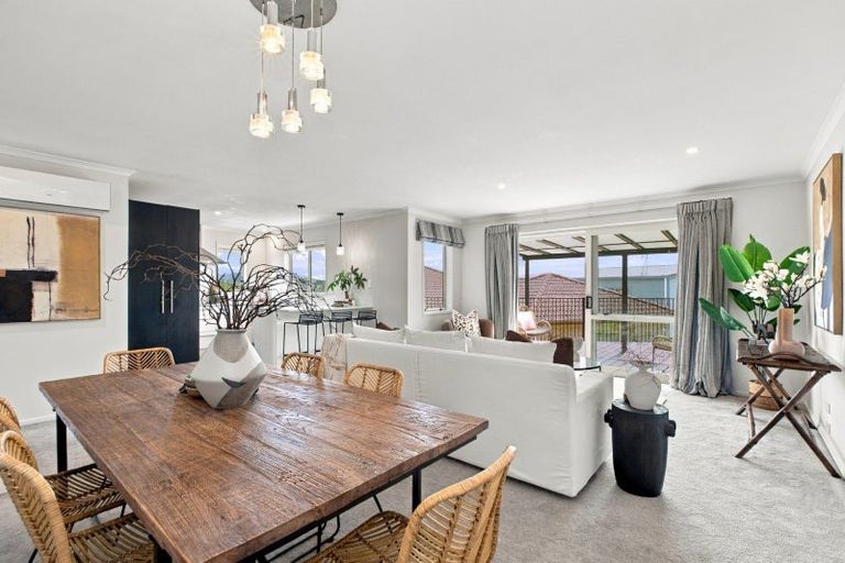 Photo of property in 3 Carex Close, Pyes Pa, Tauranga, 3112