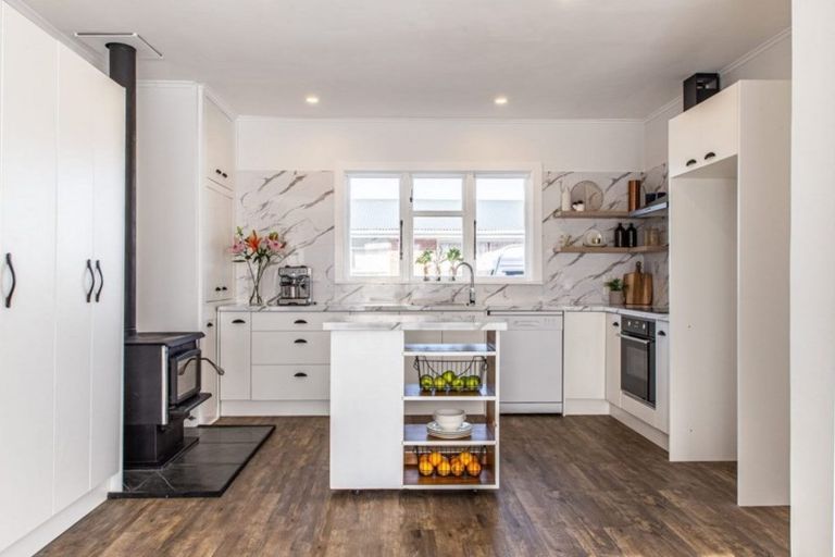 Photo of property in 70 Neill Street, Hornby, Christchurch, 8042