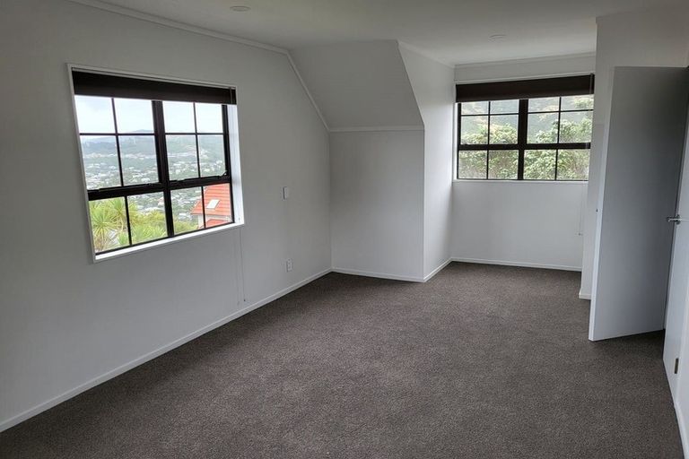 Photo of property in 30 Satara Crescent, Khandallah, Wellington, 6035