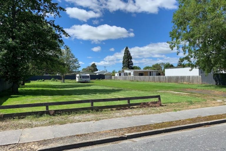 Photo of property in 37 Lanark Street, Balclutha, 9230