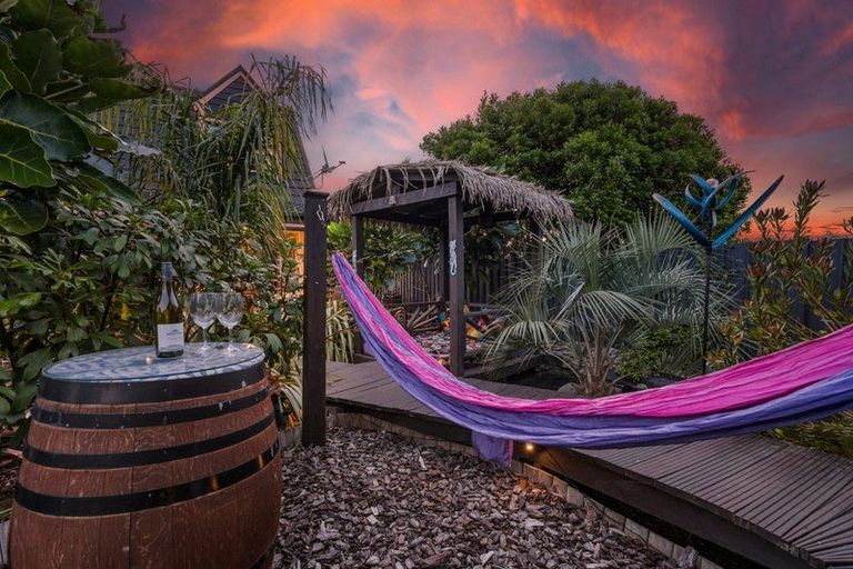 Photo of property in 27 Chums Road, Paraparaumu Beach, Paraparaumu, 5032