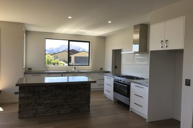 Photo of property in 38 Westview Road, Wanaka, 9305
