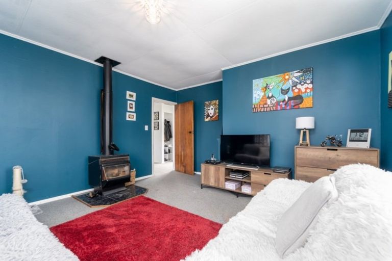 Photo of property in 16 Kummer Crescent, Masterton, 5810