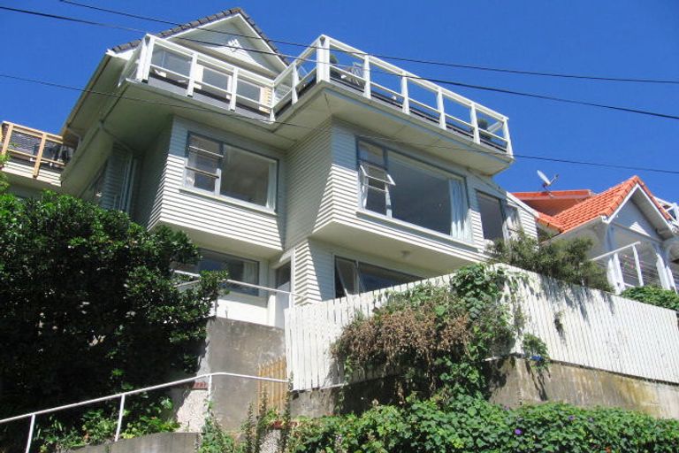 Photo of property in 2b Wilkinson Street, Oriental Bay, Wellington, 6011