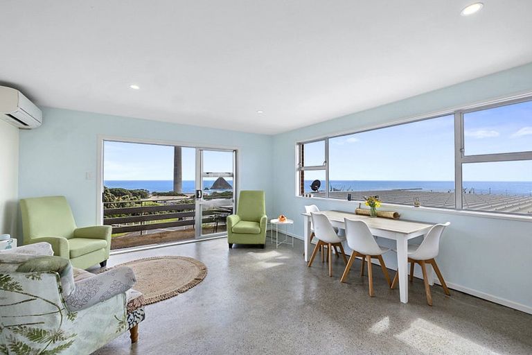 Photo of property in 2/31 Findlay Street, Moturoa, New Plymouth, 4310