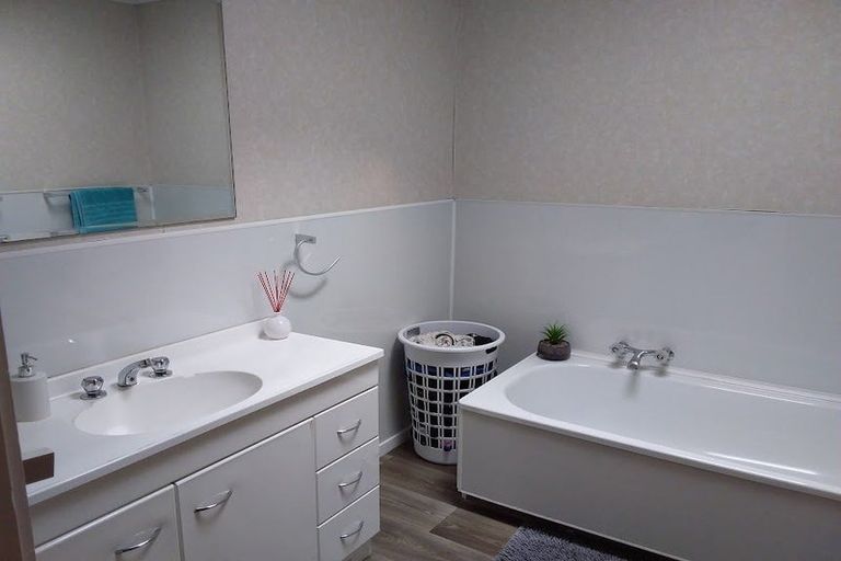 Photo of property in 1/60 Birdwood Avenue, Papatoetoe, Auckland, 2025