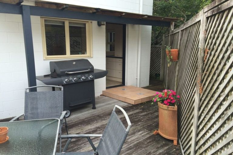 Photo of property in 3/28 Wolsley Avenue, Milford, Auckland, 0620