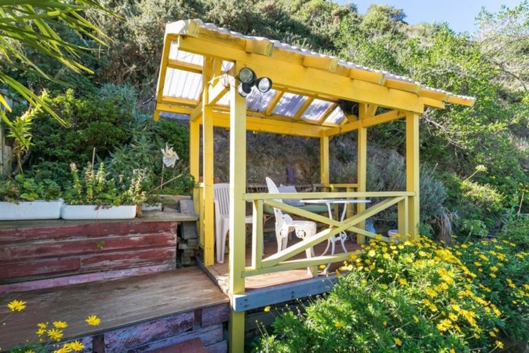 Photo of property in 9 Ahuriri Street, Strathmore Park, Wellington, 6022