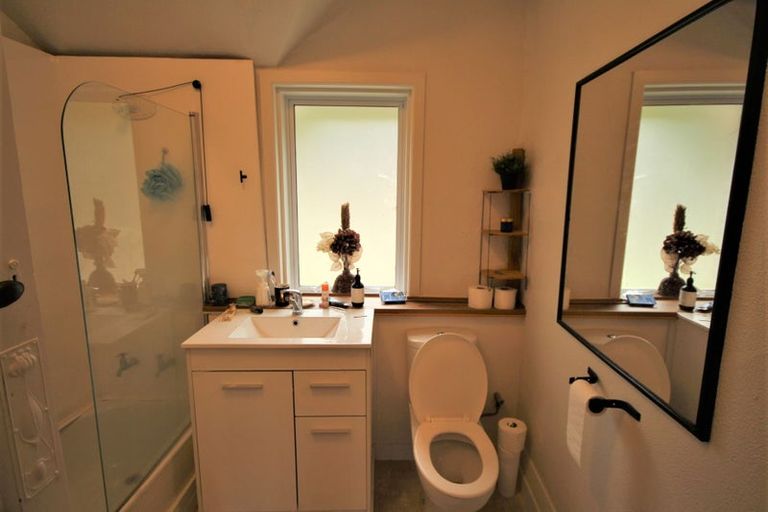 Photo of property in 26 Norfolk Street, Saint Clair, Dunedin, 9012