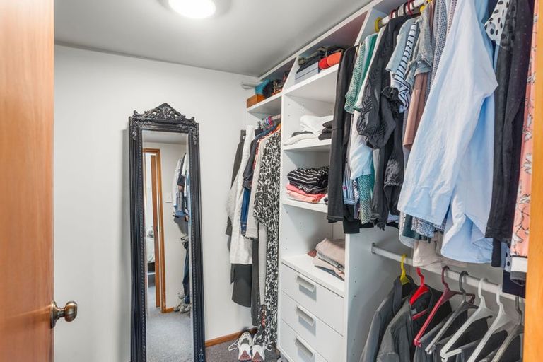 Photo of property in 16 Felstead Place, Avonhead, Christchurch, 8042