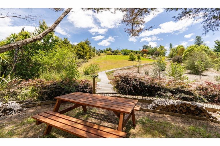 Photo of property in 20 Access Heights, Kerikeri, 0230