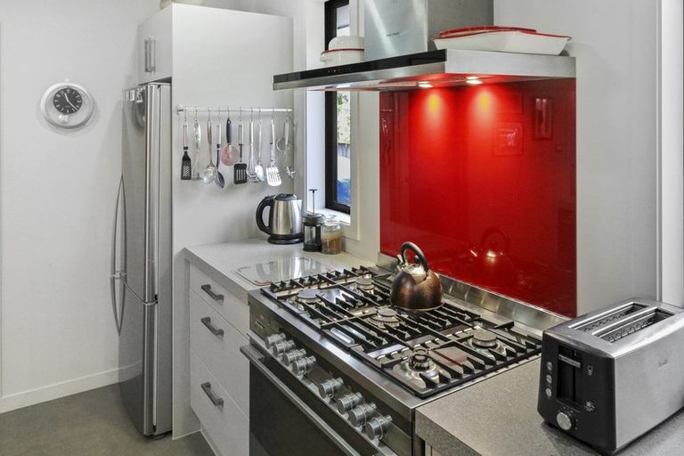 Photo of property in 111b Carlyle Street, Leamington, Cambridge, 3432