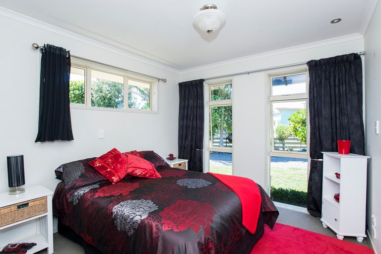 Photo of property in 13 Makaraka Road, Makaraka, Gisborne, 4071