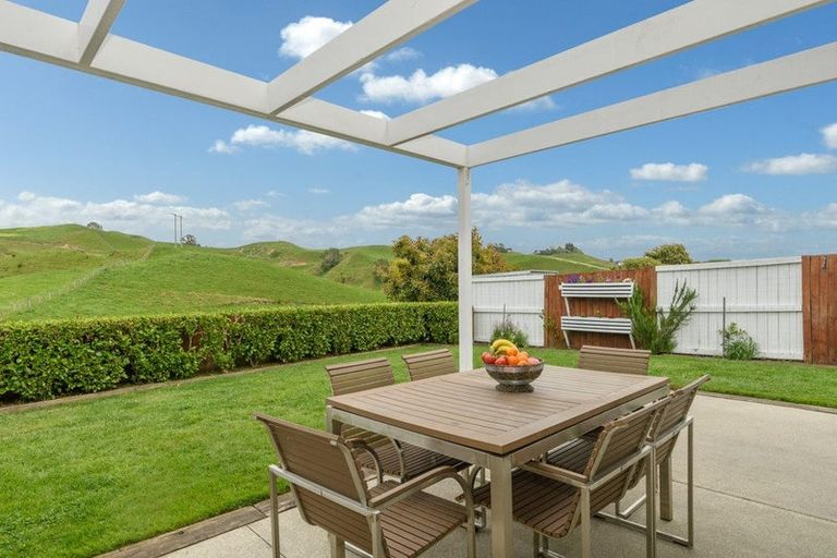 Photo of property in 230 Ballintoy Park Drive, Welcome Bay, Tauranga, 3175