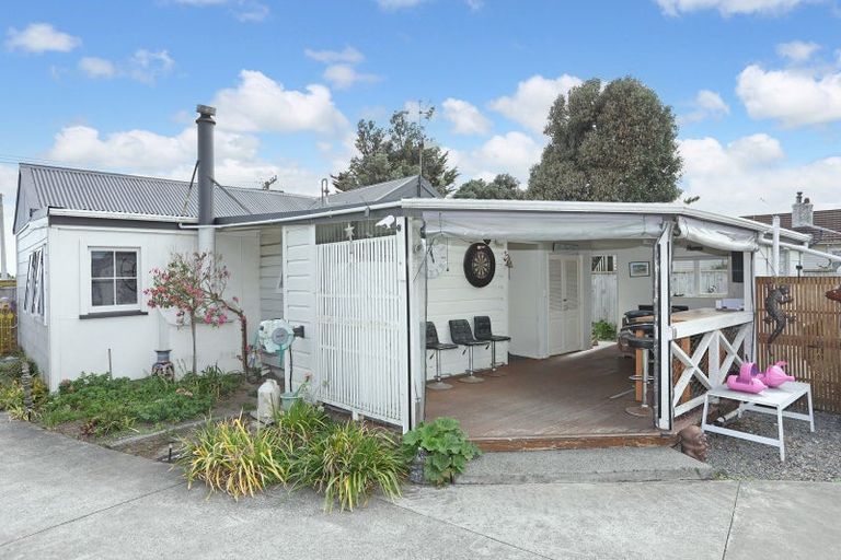 Photo of property in 26 Kuku Street, Tangimoana, 4822