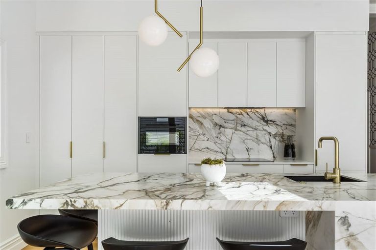 Photo of property in 3/92 Victoria Road, Devonport, Auckland, 0624