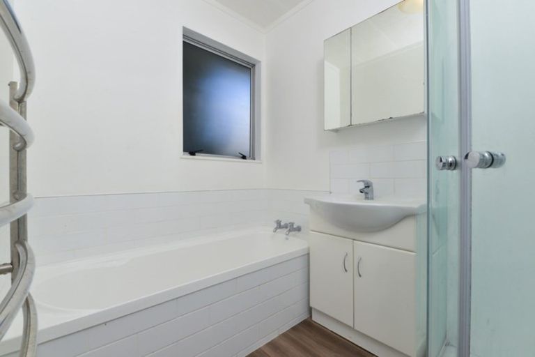 Photo of property in 35 Purcell Place, Melville, Hamilton, 3206