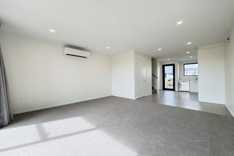 Photo of property in 3a Malaga Crescent, Harewood, Christchurch, 8051