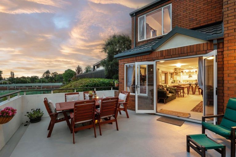 Photo of property in 25 Crichton Terrace, Cashmere, Christchurch, 8022