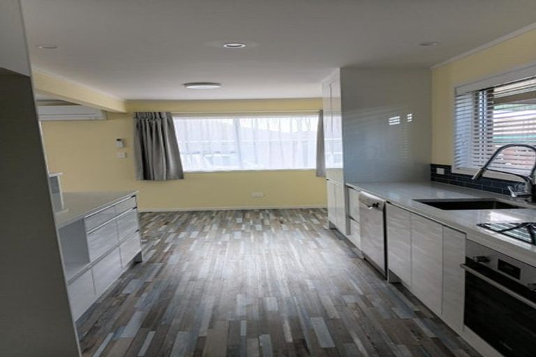 Photo of property in 16e Coronation Road, Mangere Bridge, Auckland, 2022