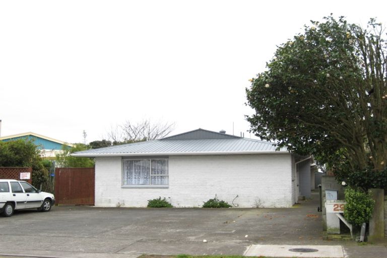 Photo of property in 1/29 Clemow Road, Fitzroy, New Plymouth, 4312