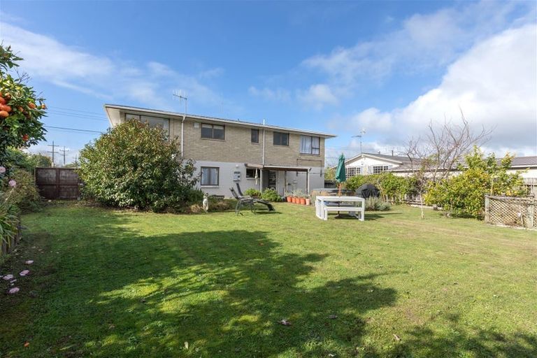 Photo of property in 17 Hakanoa Street, Huntly, 3700