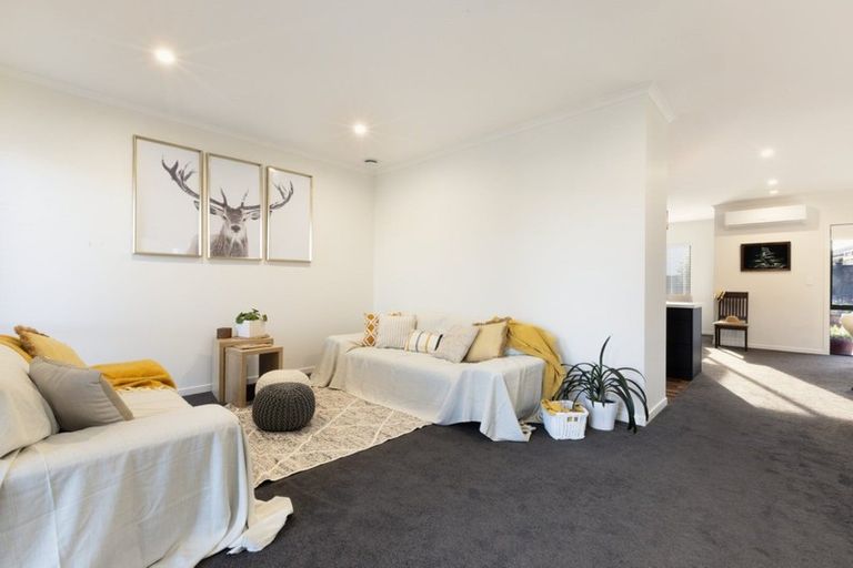 Photo of property in 34 Kahuparere Crescent, Pyes Pa, Tauranga, 3112