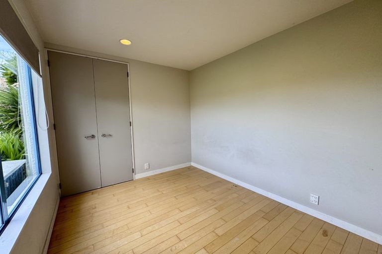 Photo of property in 57 Renoir Street, West Harbour, Auckland, 0618