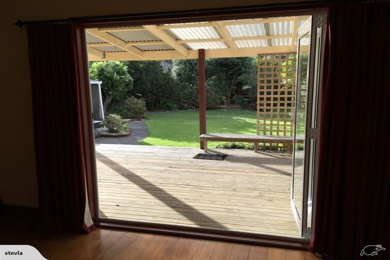 Photo of property in 74 Hine Street, New Plymouth, 4310