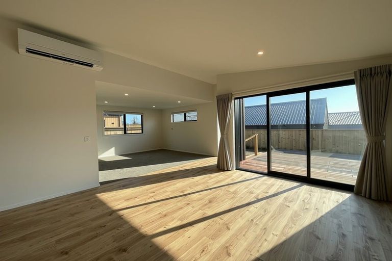Photo of property in 7 Rowe Drive, Jacks Point, 9371