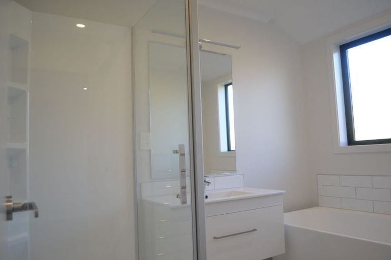 Photo of property in 48 Schooner Drive, Whitby, Porirua, 5024