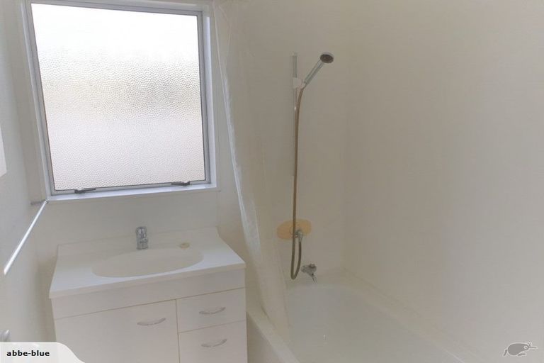 Photo of property in 21 Solway Street, Levin, 5510