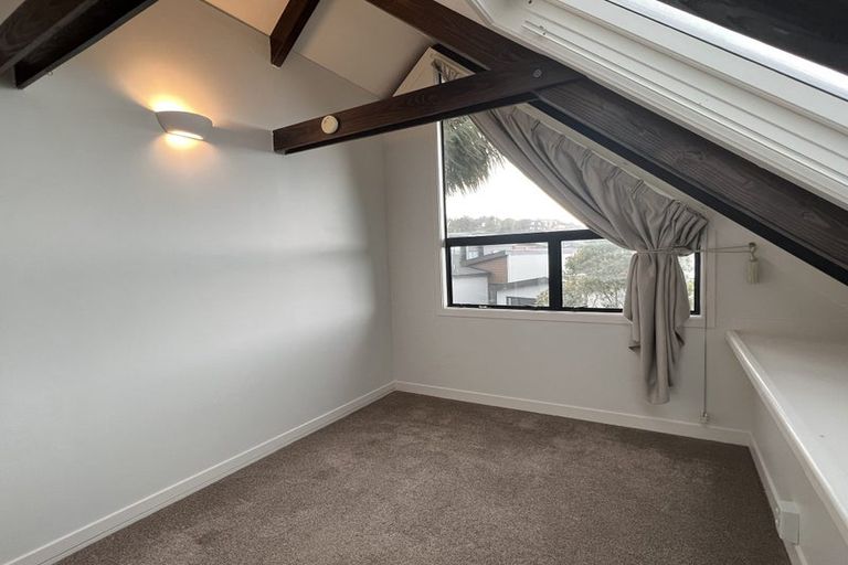 Photo of property in 1/47 Centorian Drive, Windsor Park, Auckland, 0632