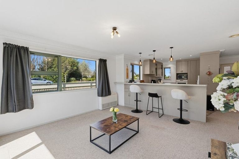 Photo of property in 16 Maria Street, Lumsden, 9730