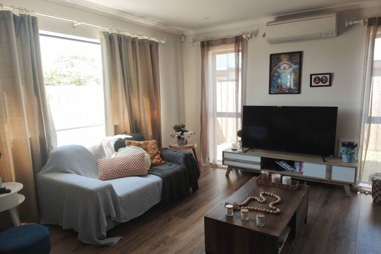 Photo of property in 2f Millen Avenue, Pakuranga, Auckland, 2010