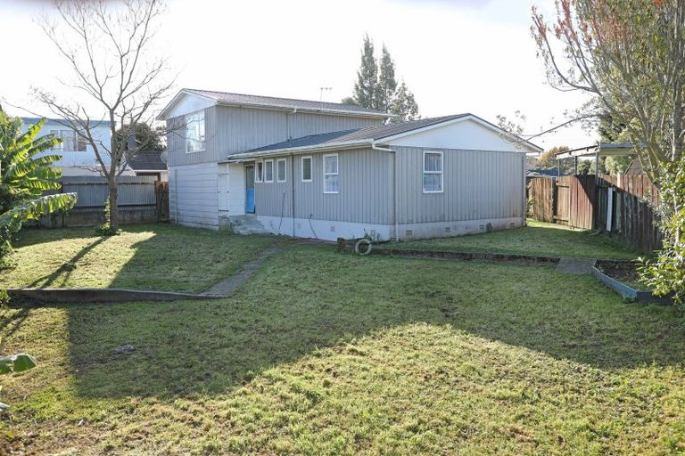 Photo of property in 9 Meads Place, Bulls, 4818