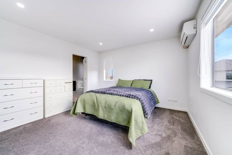 Photo of property in 10 Kauri Heart Avenue, Takanini, 2112