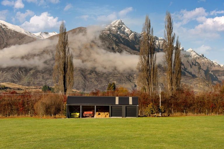 Photo of property in 99 Speargrass Flat Road, Speargrass Flat, Queenstown, 9371