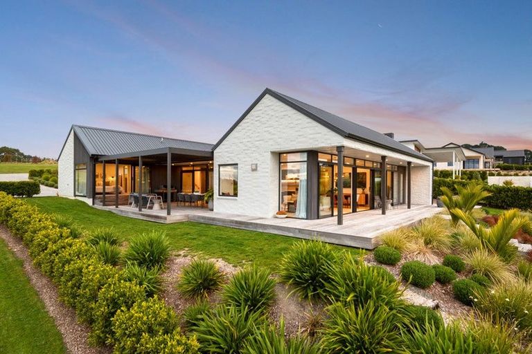 Photo of property in 59 Grayson Road, Wainui, Silverdale, 0992