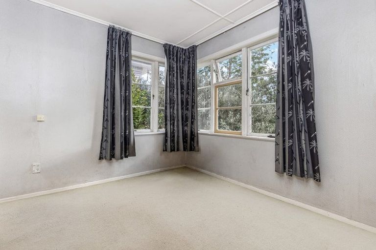 Photo of property in 16 Brains Road, Kelston, Auckland, 0602