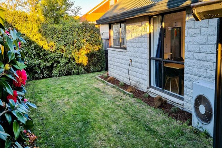 Photo of property in 6 Heaphy Place, Casebrook, Christchurch, 8051