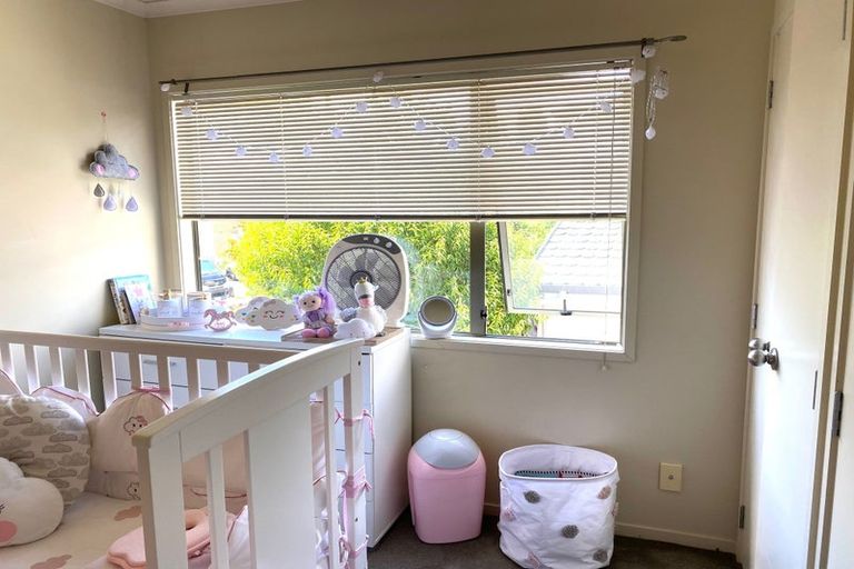 Photo of property in 39 Tiri Tiri Road, Birkdale, Auckland, 0626