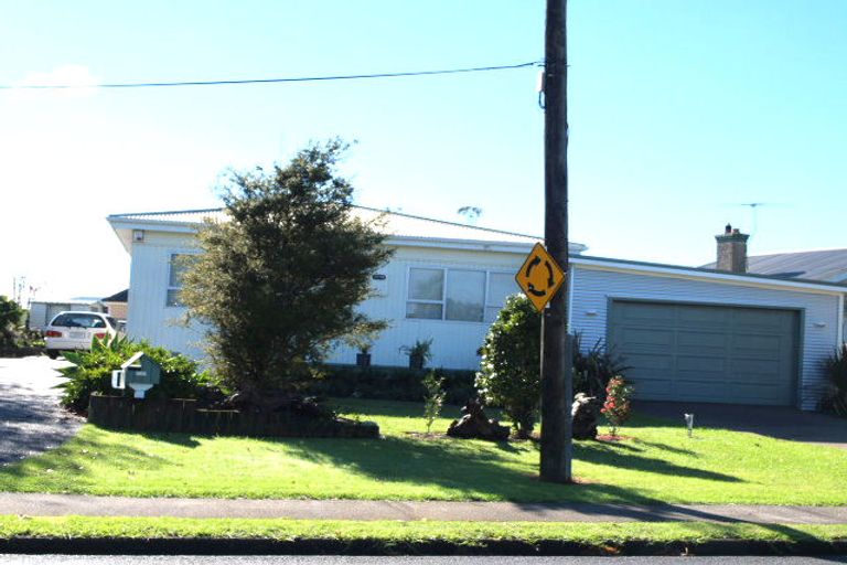 Photo of property in 11 Drake Street, Howick, Auckland, 2014